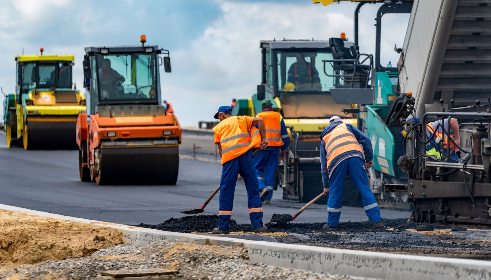 Reliable asphalt construction services in Wilmington, DE for various projects.